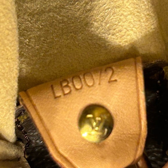 Louis Vuitton Classic Monogram Brown Shoulder Bag - Picture 14 of 14